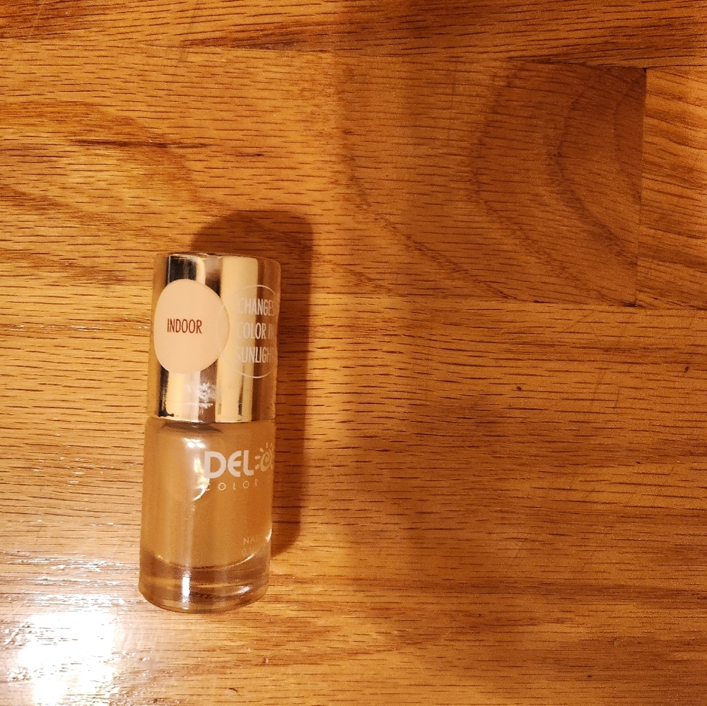 Del sol color changing nail polish